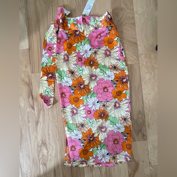 Floral Set - Picture 5 of 6